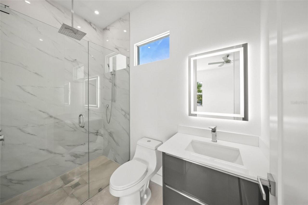 2532 Fruit Tree Drive, Sarasota, FL 34239 Photo