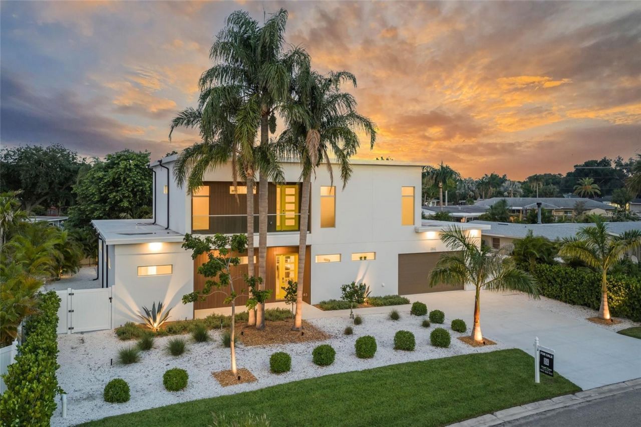 2532 Fruit Tree Drive, Sarasota, FL 34239 Photo