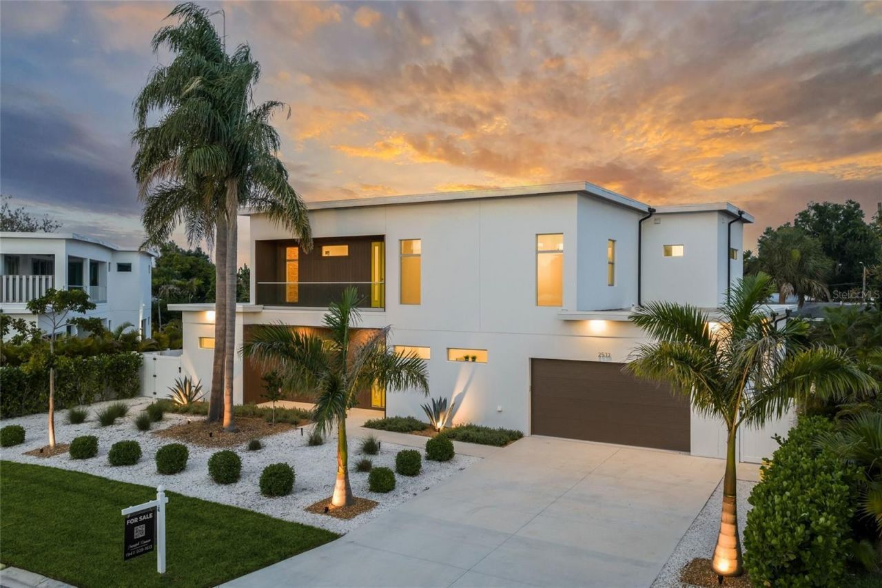 2532 Fruit Tree Drive, Sarasota, FL 34239 Photo