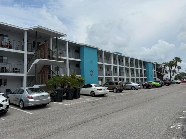 2223 SUNSET DRIVE , Unit E24, BRADENTON, FL 34207