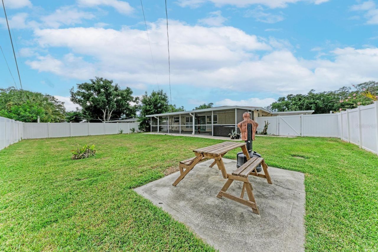 4319 Augustine Avenue, Sarasota, FL 34231 Photo