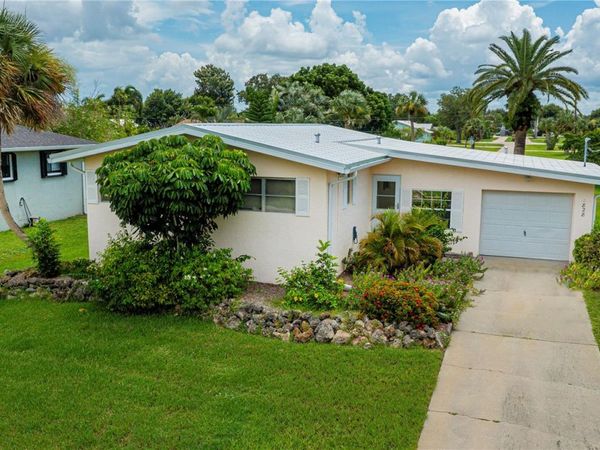 2828 MAGNOLIA WAY , PUNTA GORDA, FL 33950