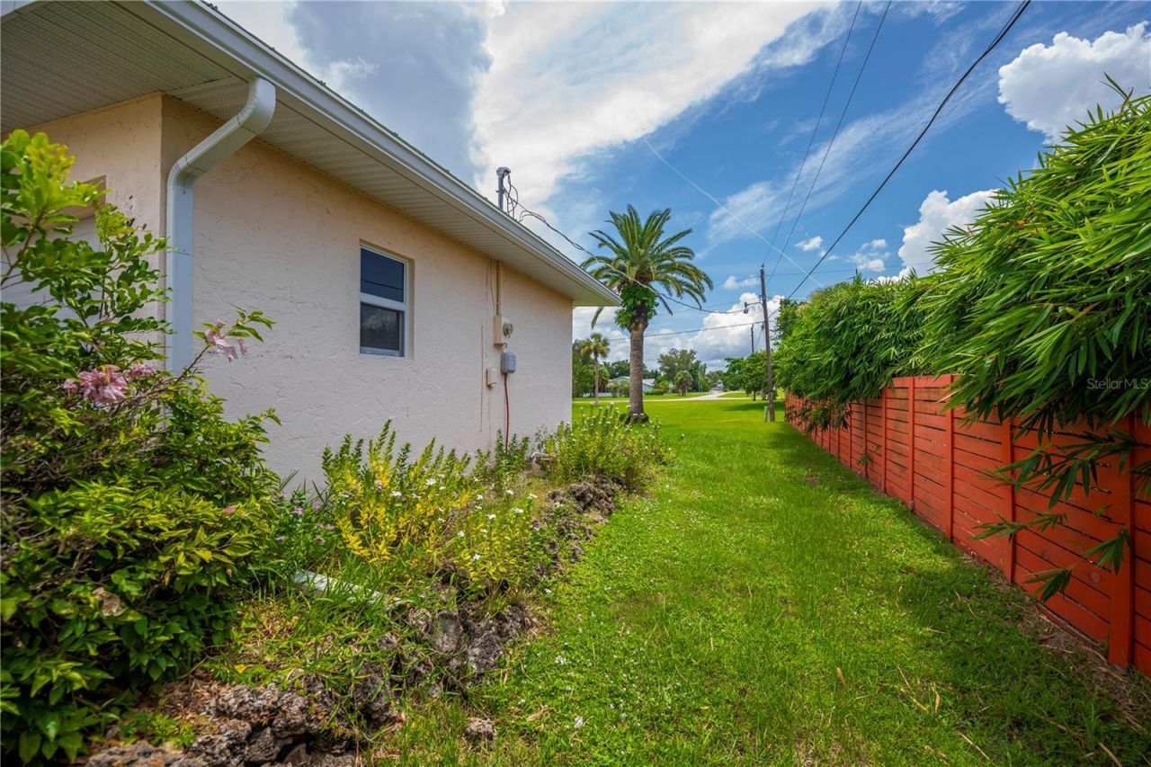 2828 Magnolia Way, Punta Gorda, FL 33950 Photo