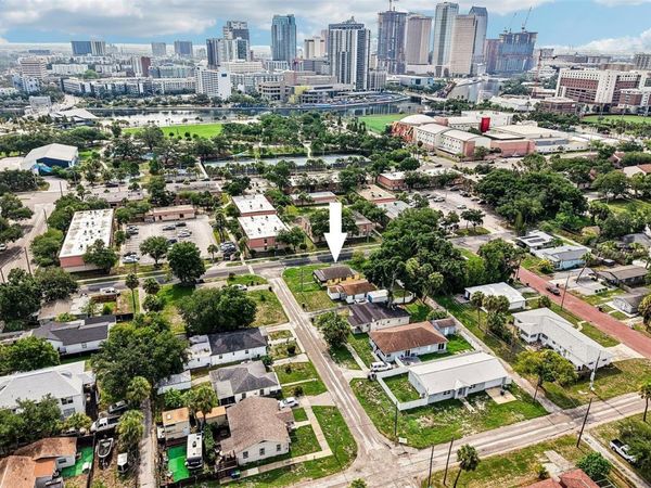 1002 W NASSAU STREET , TAMPA, FL 33607