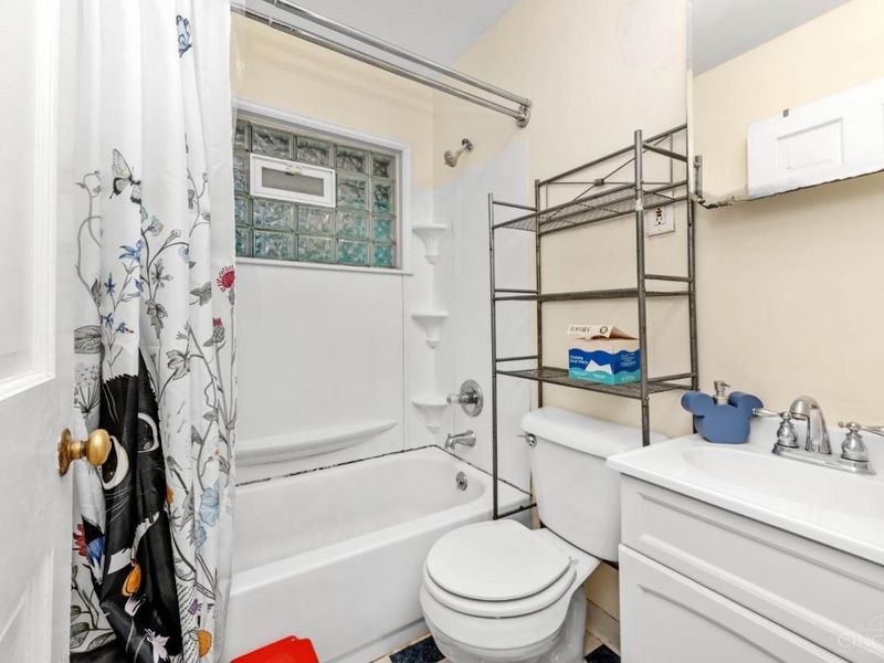 681 Springer Avenue, Woodlawn, OH 45215 Photo 9