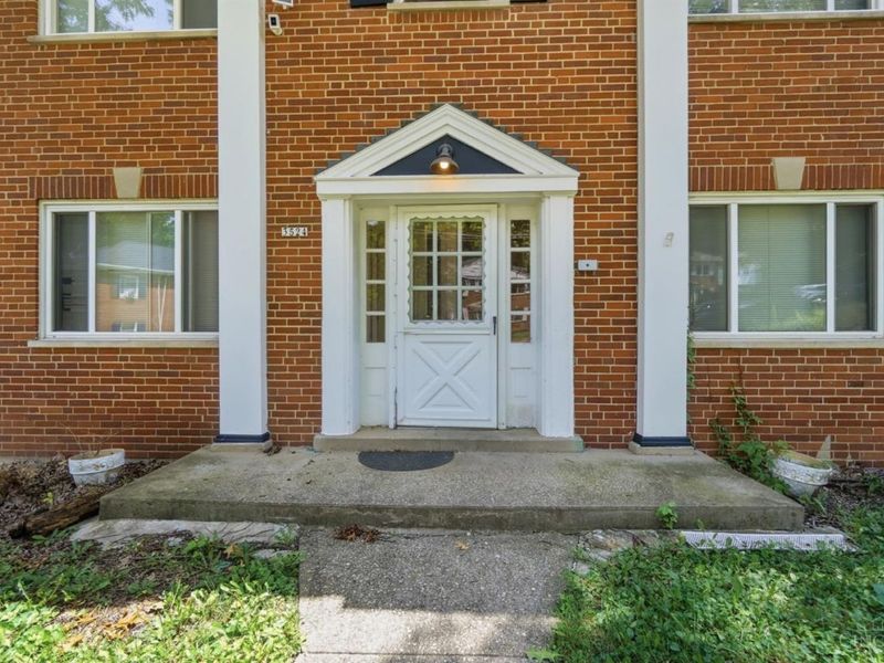 3524 Hazelwood Avenue, Cincinnati, OH 45211 Photo 4