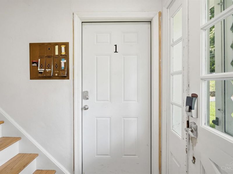 3524 Hazelwood Avenue, Cincinnati, OH 45211 Photo 7