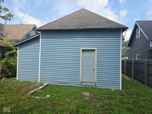 1724 S Hoyt Avenue, Muncie, IN 47302