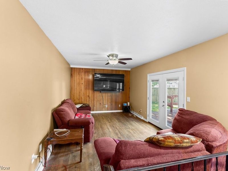 586 Brookpark Drive, Cuyahoga Falls, OH 44223 Photo 9