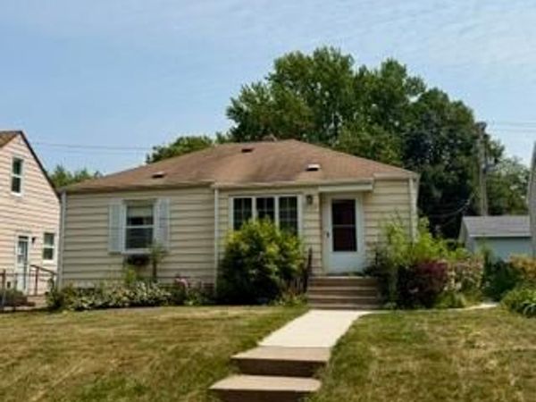 2620 York Avenue N, Robbinsdale, MN 55422