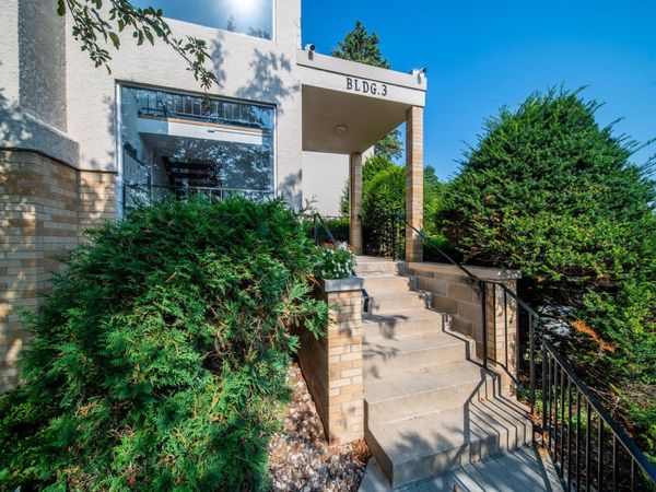 358 Elton Hills Drive NW, Unit 32, Rochester, MN 55901