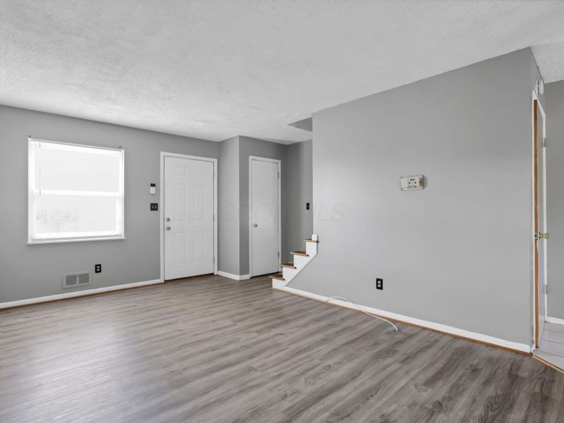 1746 Pine Tree Street S, Unit H, Columbus, OH 43229 Photo 11