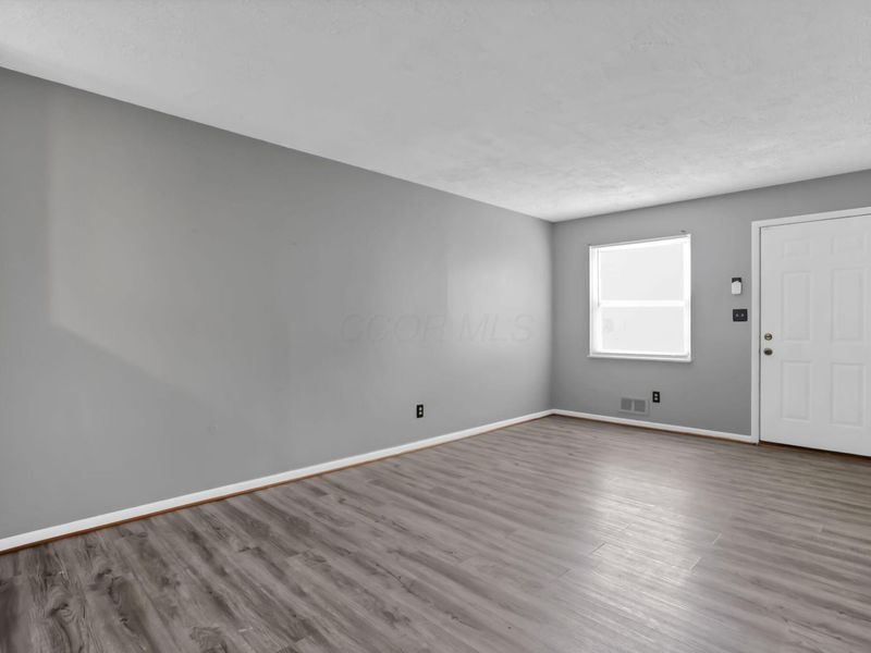1746 Pine Tree Street S, Unit H, Columbus, OH 43229 Photo 12