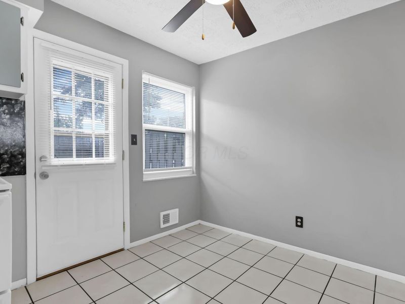 1746 Pine Tree Street S, Unit H, Columbus, OH 43229 Photo 20