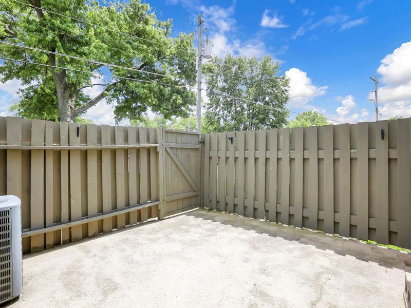 1746 Pine Tree Street S, Unit H, Columbus, OH 43229 Photo 40