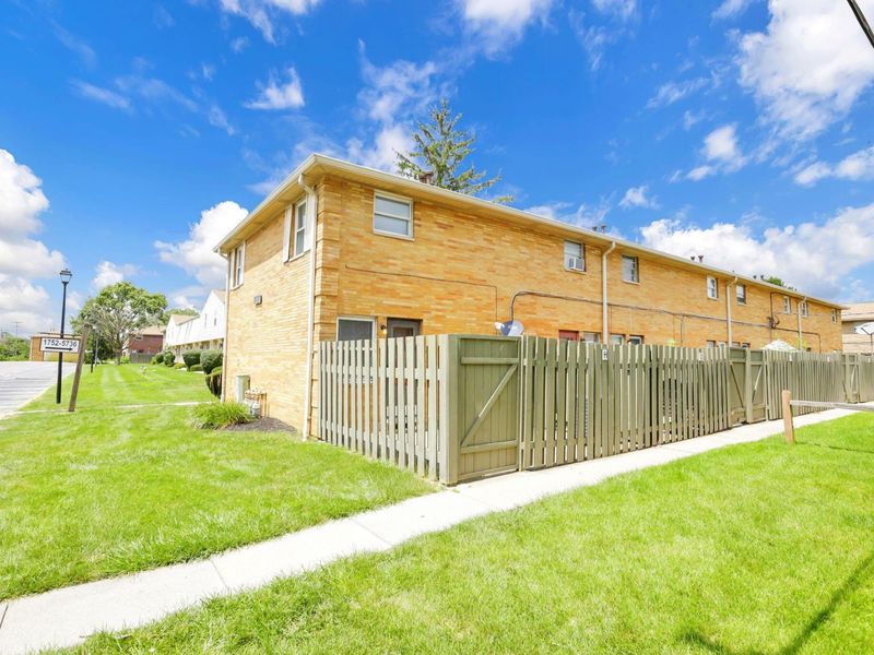 1746 Pine Tree Street S, Unit H, Columbus, OH 43229 Photo 41