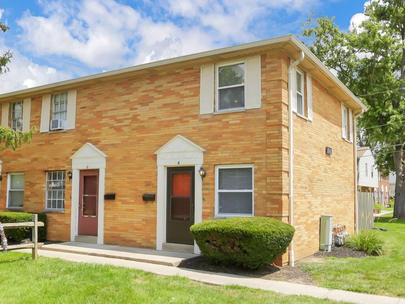 1746 Pine Tree Street S, Unit H, Columbus, OH 43229 Photo 5