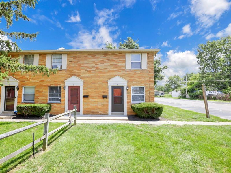 1746 Pine Tree Street S, Unit H, Columbus, OH 43229 Photo 6