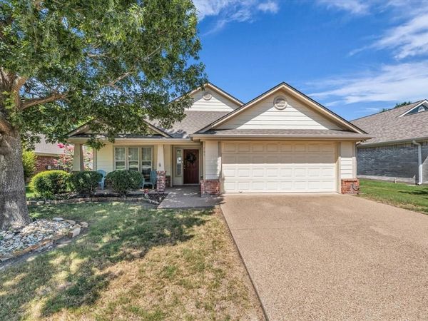 705 Heston Circle , Waco, TX 76706