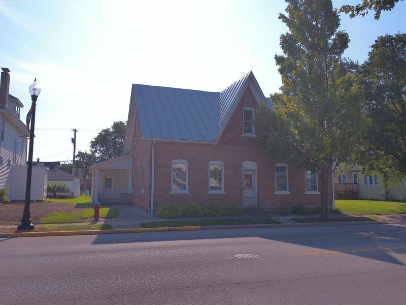 220 S Washington Street, New Bremen, OH 45869 Photo 2