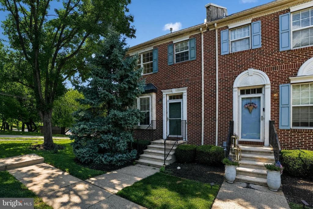 535 BULLOCK AVENUE, WEST CONSHOHOCKEN, PA 19428
