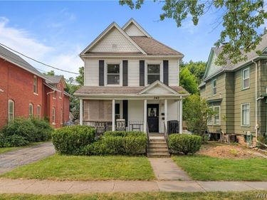 343 East Avenue, Lockport, NY 14094