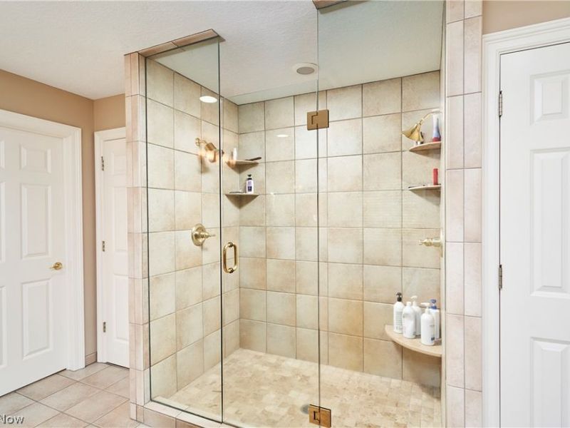 662 Heatherleigh Drive, Akron, OH 44333 Photo 26