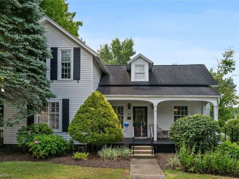 58 E Washington Street, Chagrin Falls, OH 44022 Photo 1