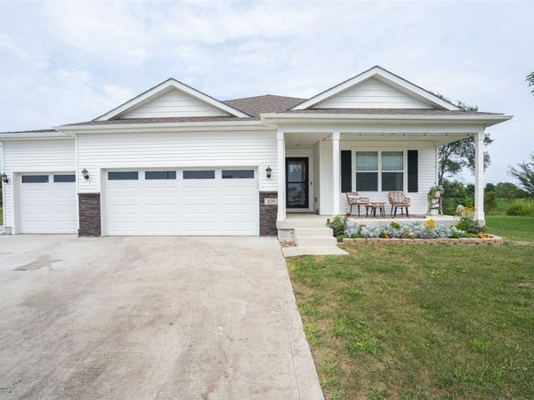 809 Dee Street SE, Bondurant, IA 50035