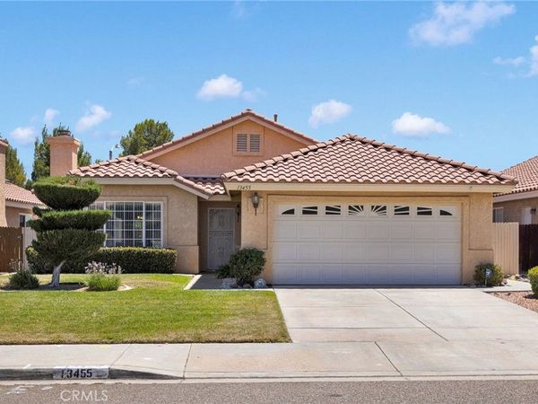 13455 Lakeside Drive, Victorville, CA 92395