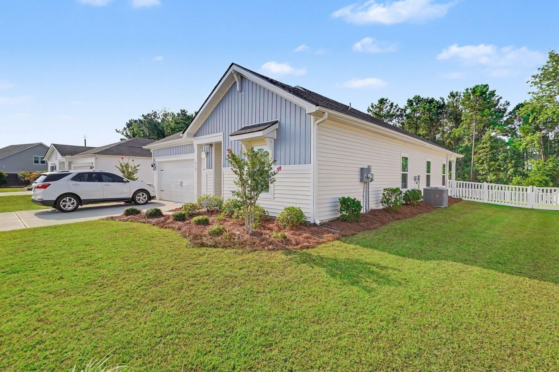812 Sandy Side Dr.  Photo 4
