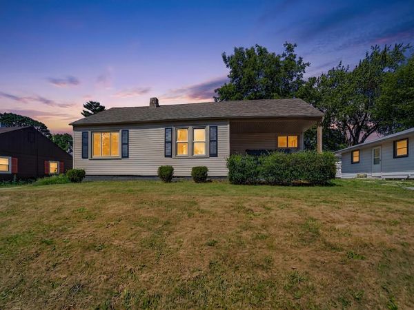 2018 Cleveland AVENUE, Racine, WI 53405