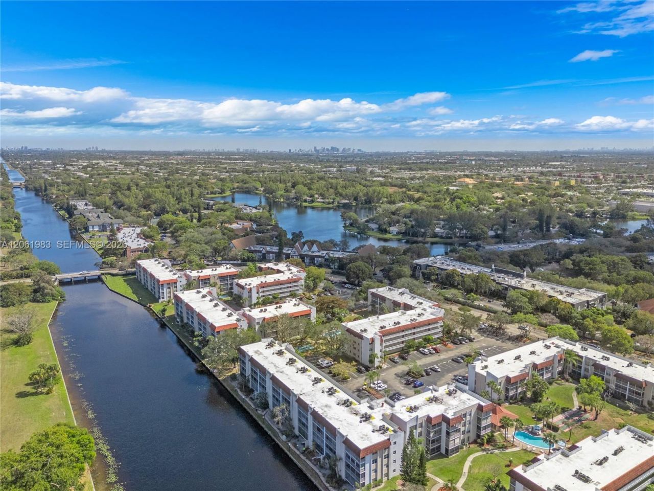 3551 Inverrary Dr , Unit 208, Lauderhill, FL 33319 Photo