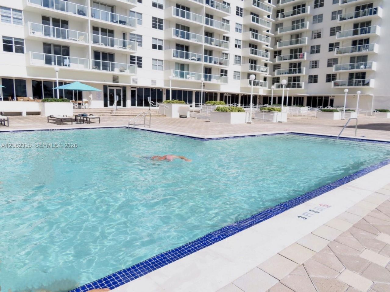 5701 Collins Ave , Unit 919, Miami Beach, FL 33140 Photo