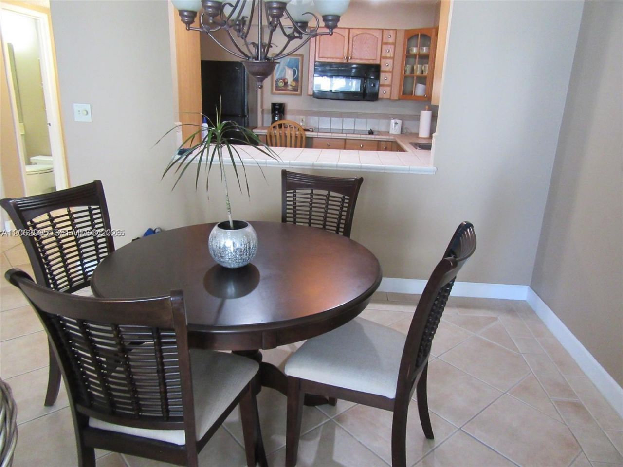 5701 Collins Ave , Unit 919, Miami Beach, FL 33140 Photo