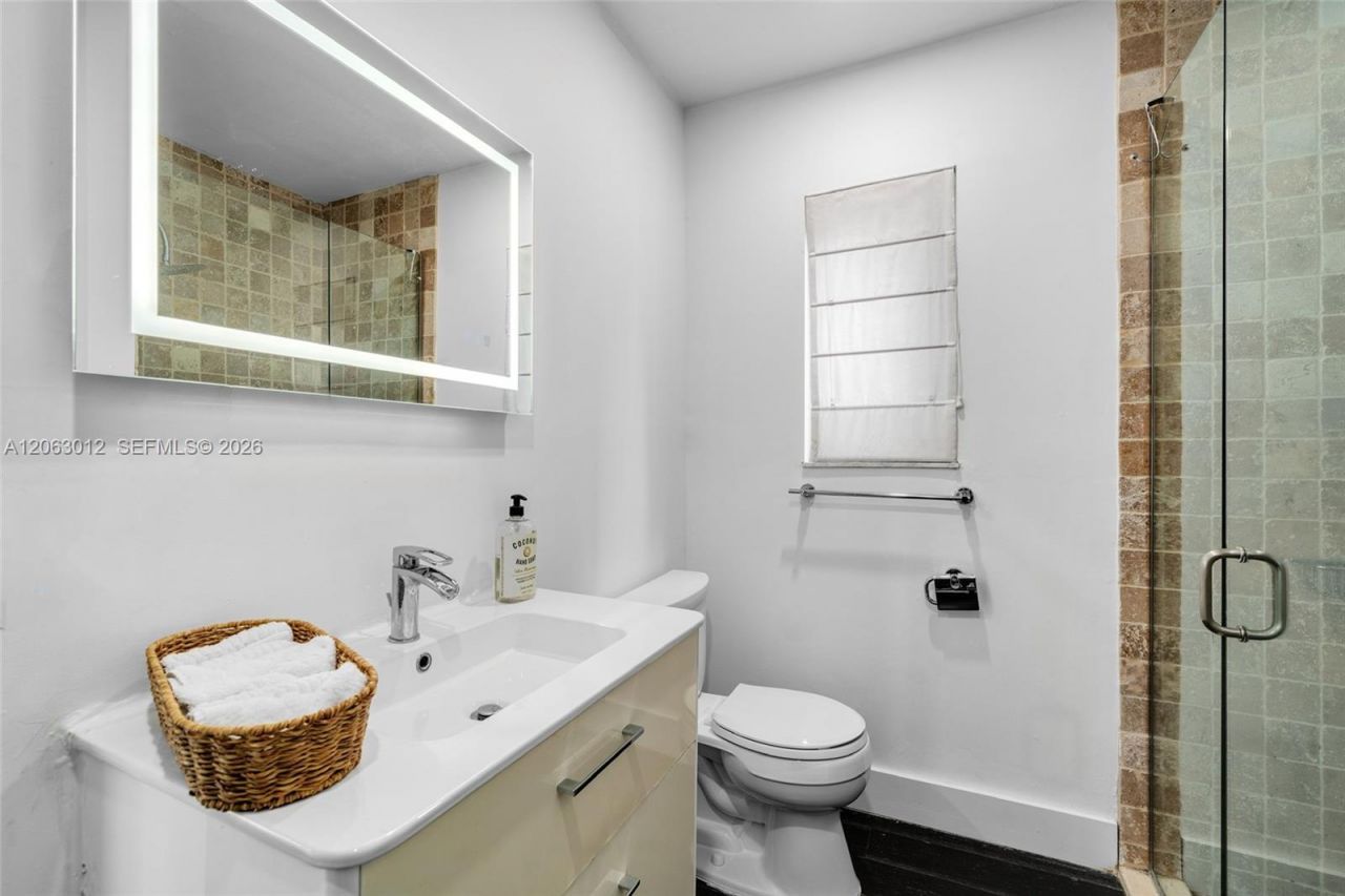 110 3rd San Marino Ter, Miami Beach, FL 33139 Photo