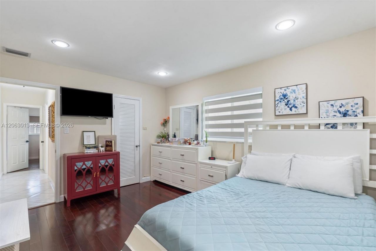 5713 NW 87th Ave, Tamarac, FL 33321 Photo