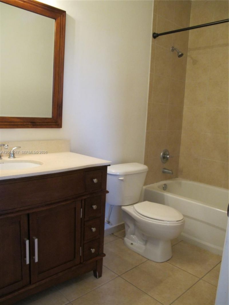 10716 NW 76th Ln, Doral, FL 33178 Photo