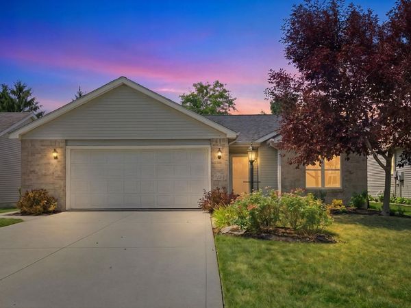 7225 Lismore Lane, Fort Wayne, IN 46835