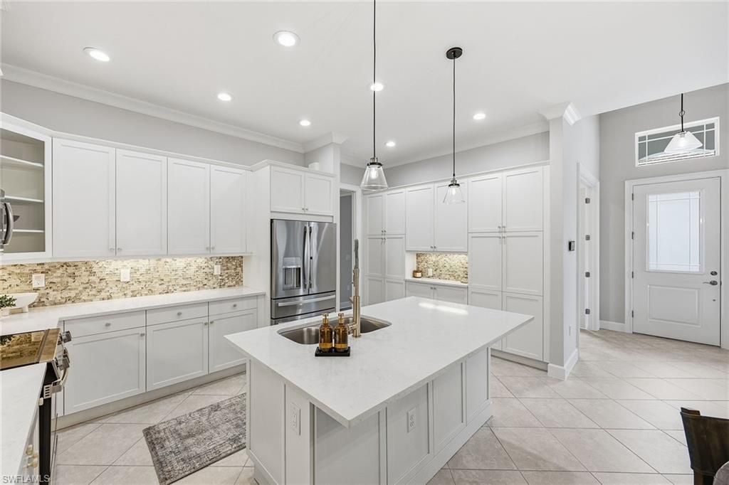 6859 Bequia Way , Naples, FL 34113 Photo