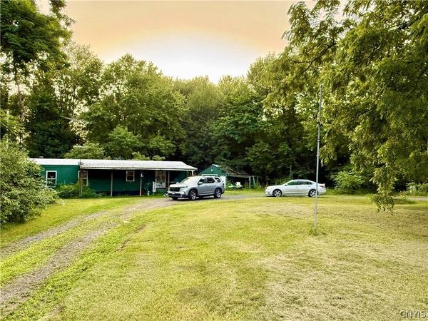 10337 Short Cut Road , Weedsport, NY 13166