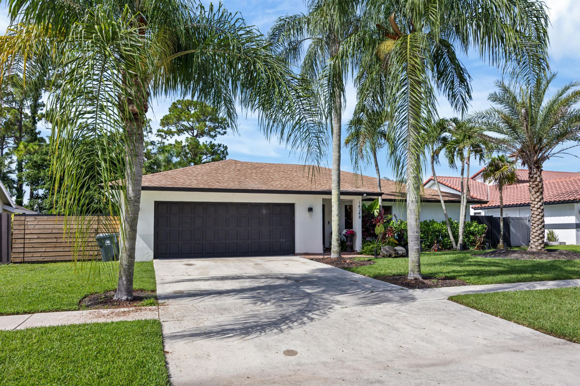 14248 Paddock Drive, Wellington, FL 33414 Photo