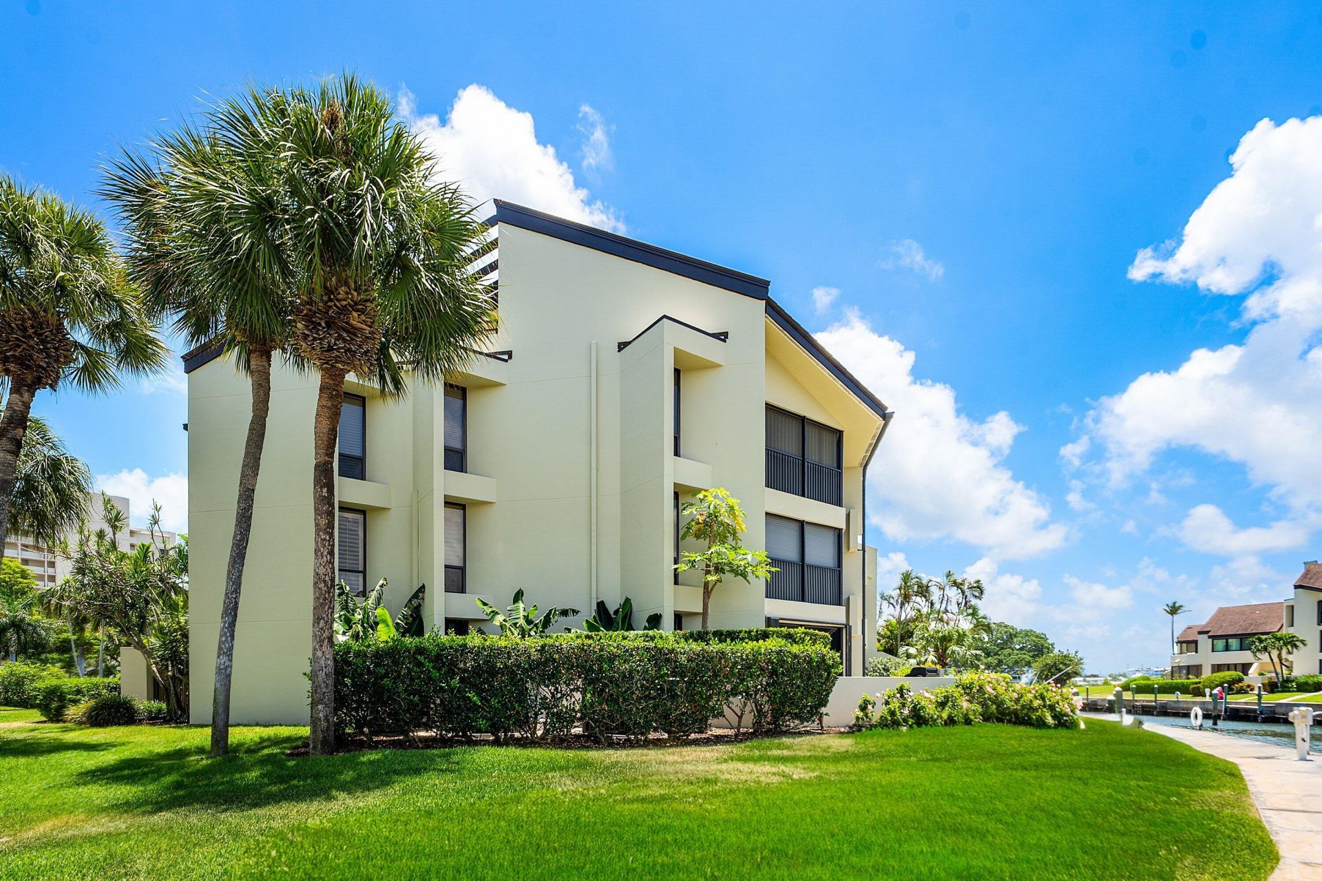 1125 E Marine Way E, Unit J3l, North Palm Beach, FL 33408 Photo