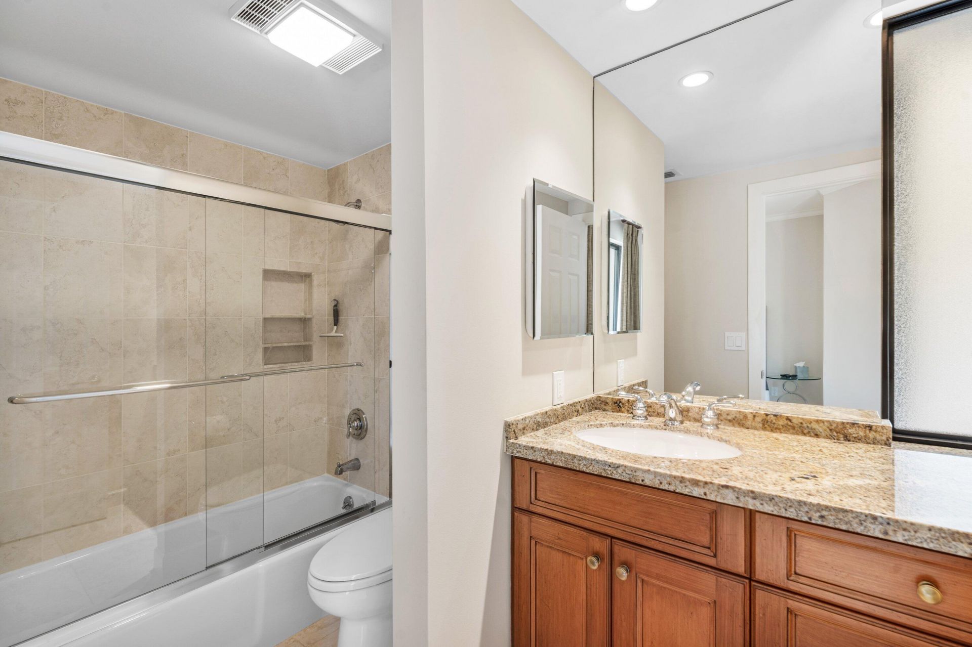1125 E Marine Way E, Unit J3l, North Palm Beach, FL 33408 Photo