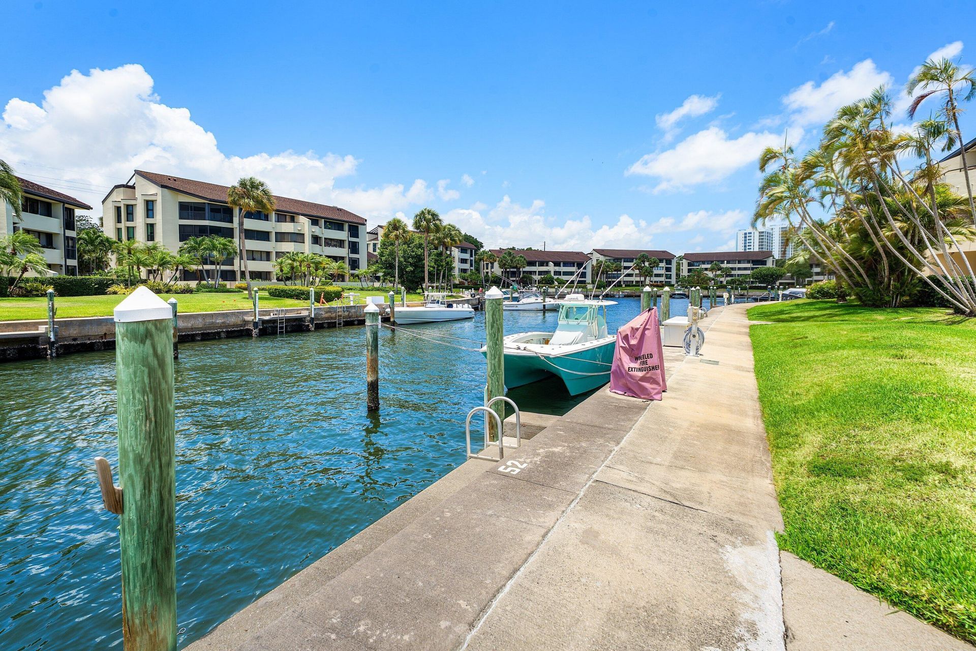1125 E Marine Way E, Unit J3l, North Palm Beach, FL 33408 Photo