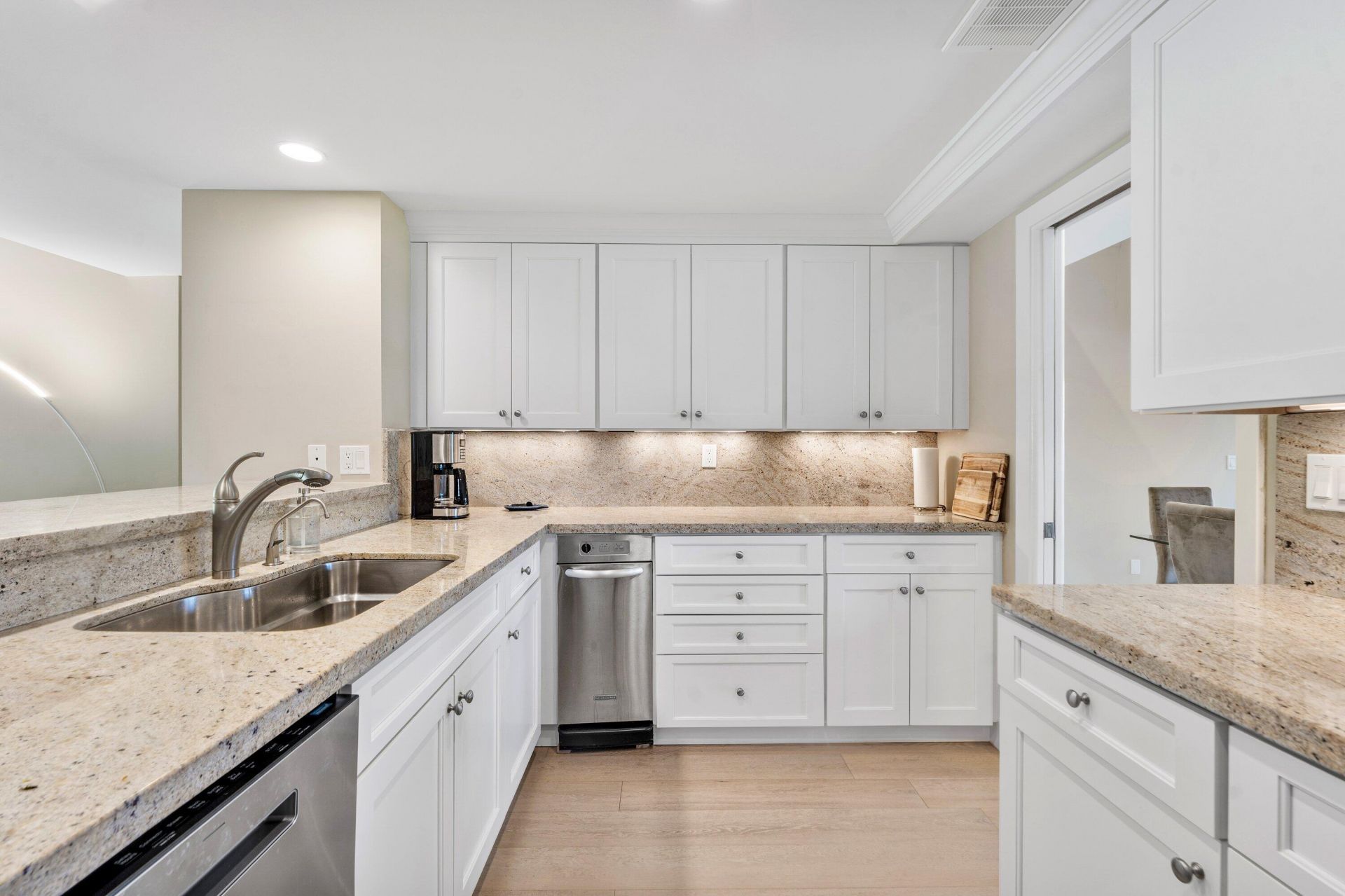 1125 E Marine Way E, Unit J3l, North Palm Beach, FL 33408 Photo