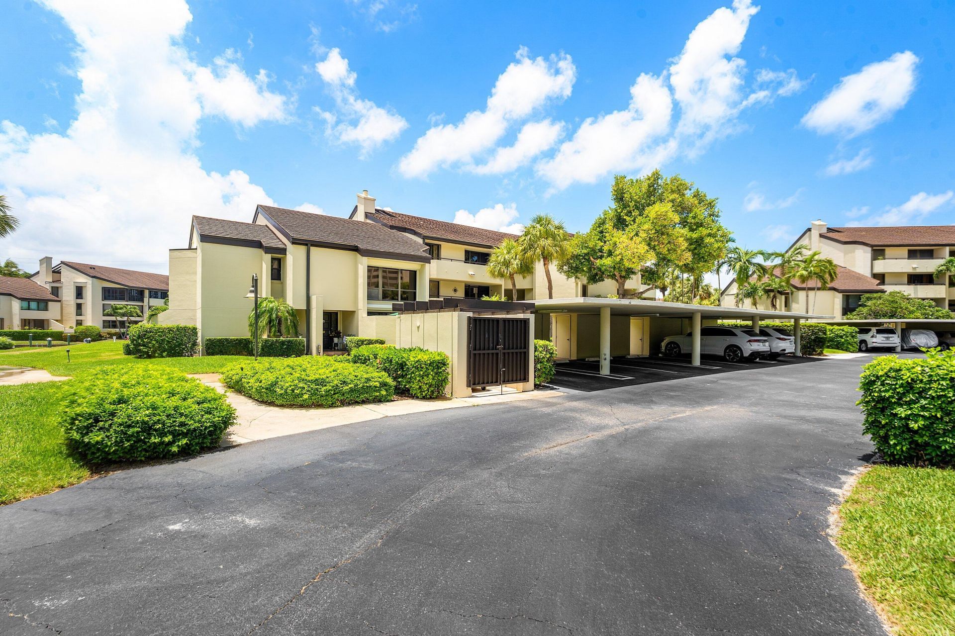1125 E Marine Way E, Unit J3l, North Palm Beach, FL 33408 Photo