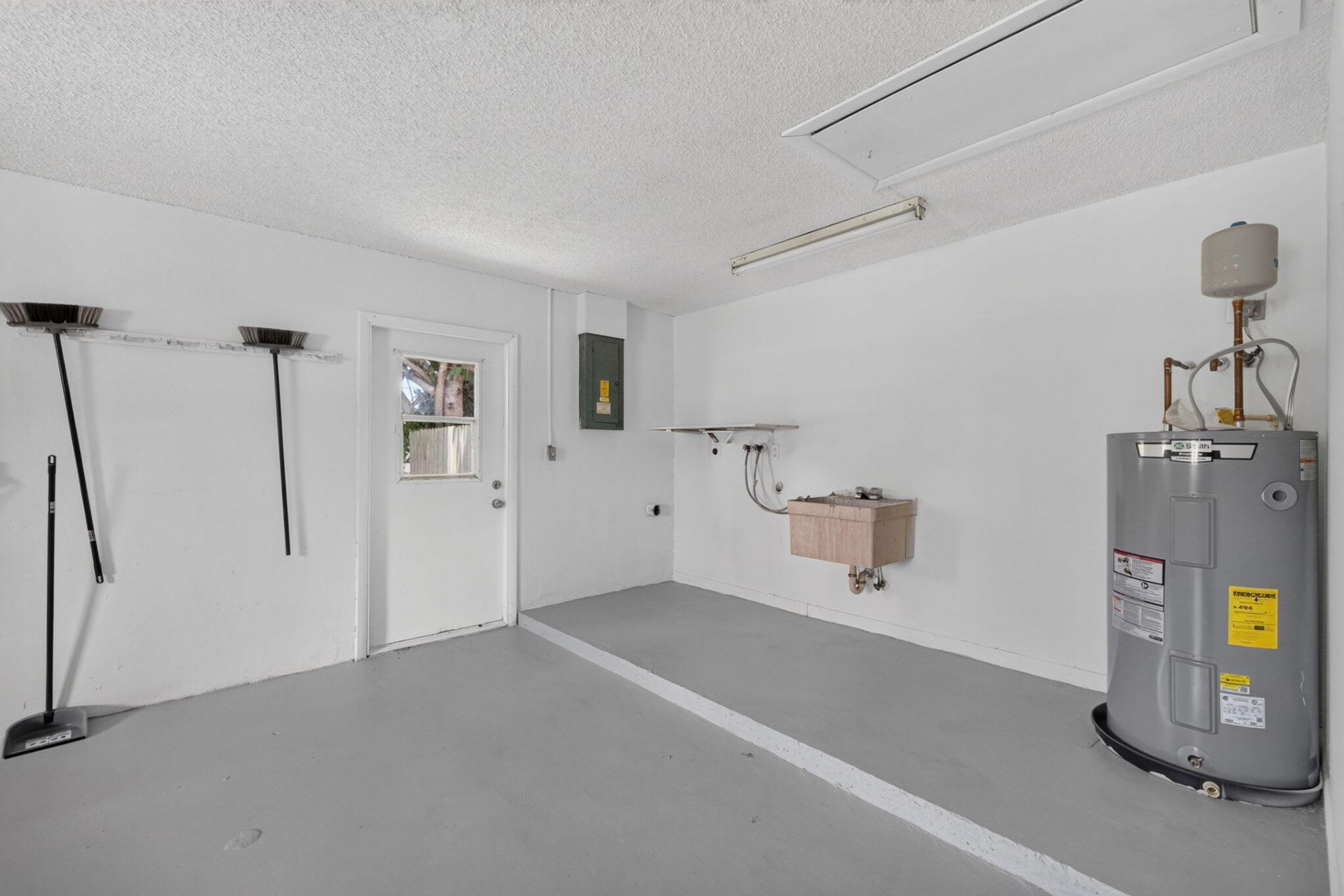 313 SE Atlas Terrace, Port Saint Lucie, FL 34983 Photo