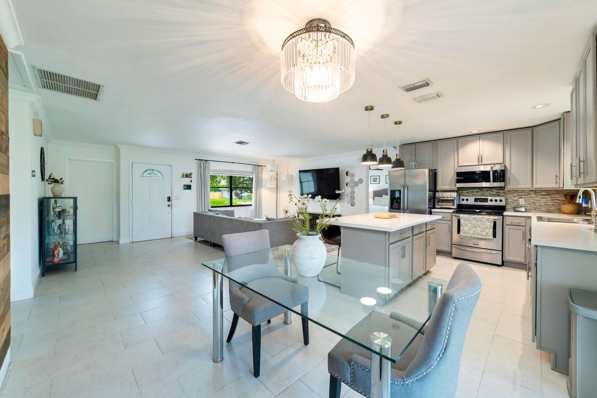 110 W Mango Road, Lake Worth, FL 33467 Photo