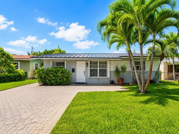 121 NE 55TH Street, Oakland Park, FL 33334